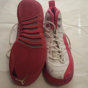 4.5 Y pink and white Jordan's 23